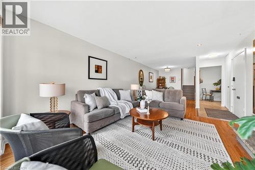 1177 Westerdam Road, Mississauga, ON - Indoor Photo Showing Living Room