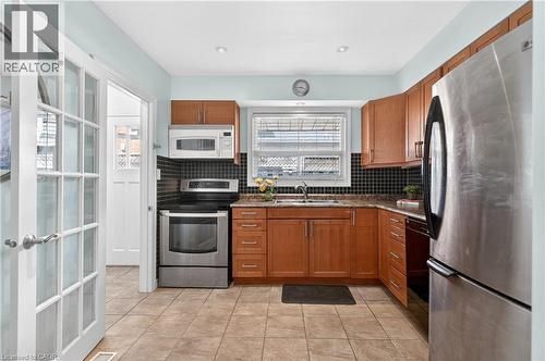 1177 Westerdam Road, Mississauga, ON - Indoor Photo Showing Kitchen With Double Sink