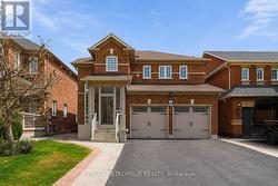 9 TAN LANE Brampton, ON L6P 0Z9