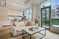 102 - 377 MADISON AVENUE W Toronto, ON M4V 3E1