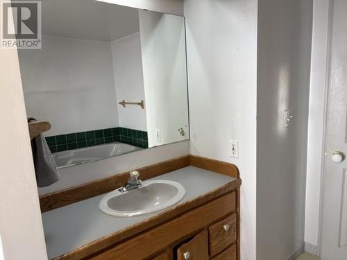 229 Gloucester St, Sault Ste. Marie, ON - Indoor Photo Showing Bathroom