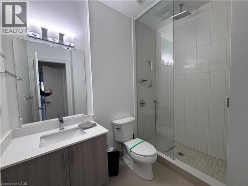 550 North Service Road Unit# 905, Grimsby, ON - Indoor Photo Showing Bathroom