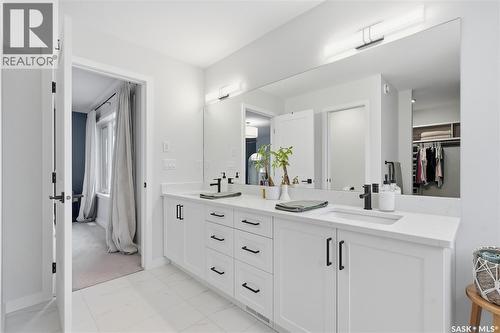 160 Thakur Street, Saskatoon, SK 