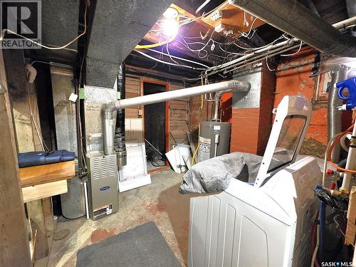 829 I Avenue N, Saskatoon, SK - Indoor