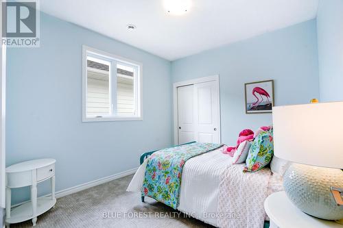 25 Harbour Way, Central Elgin (Port Stanley), ON - Indoor Photo Showing Bedroom