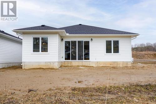 25 Harbour Way, Central Elgin (Port Stanley), ON - Outdoor With Exterior