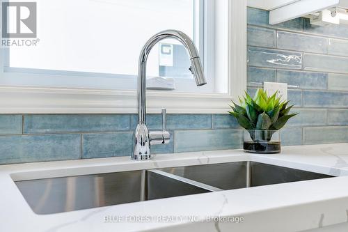 25 Harbour Way, Central Elgin (Port Stanley), ON - Indoor Photo Showing Kitchen With Double Sink