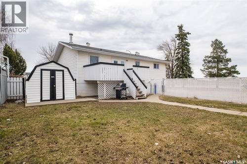 3367 15Th Avenue E, Prince Albert, SK - Outdoor