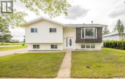 3367 15TH AVENUE E Prince Albert, SK S6V 7V3