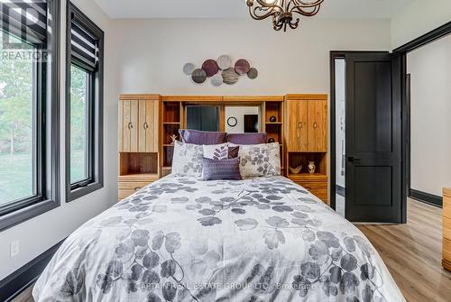 836059 4Th Line E, Mulmur, ON - Indoor Photo Showing Bedroom
