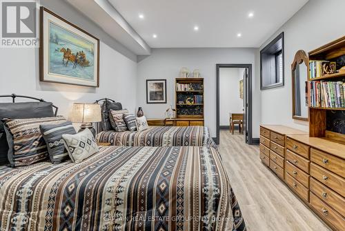 836059 4Th Line E, Mulmur, ON - Indoor Photo Showing Bedroom