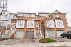 6 - 280 HILLCREST AVENUE  Mississauga, ON L5B 4L3
