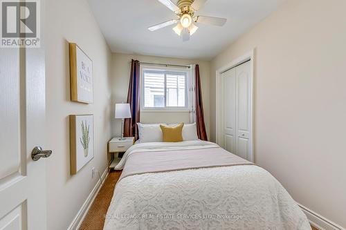 3125 Centennial Drive, Burlington, ON - Indoor Photo Showing Bedroom