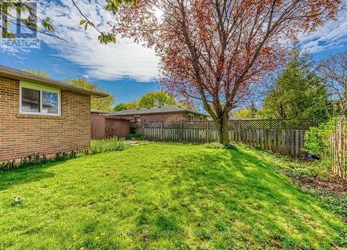 3125 Centennial Drive, Burlington, ON - Outdoor