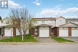 6467 NATALIE WAY Ottawa, ON K1C 4Y3