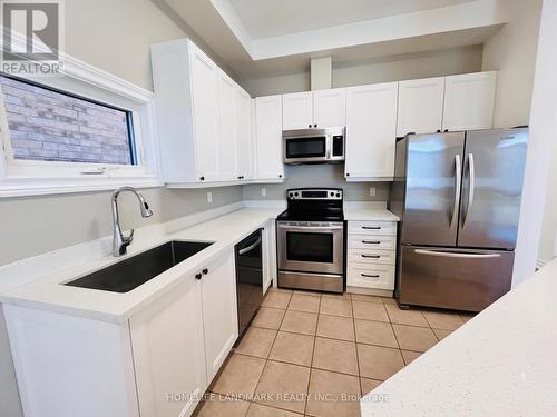 26 Pingel Road, Markham, ON - Indoor Photo Showing Kitchen