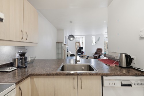 Kitchen - 2-554 Rue Milton, Montréal (Le Plateau-Mont-Royal), QC - Indoor Photo Showing Kitchen
