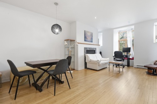 Overall view - 2-554 Rue Milton, Montréal (Le Plateau-Mont-Royal), QC - Indoor With Fireplace