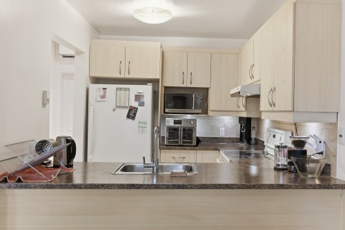 Kitchen - 2-554 Rue Milton, Montréal (Le Plateau-Mont-Royal), QC - Indoor Photo Showing Kitchen