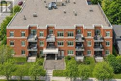 109 - 950 MARGUERITE AVENUE  Ottawa, ON K1K 3T8