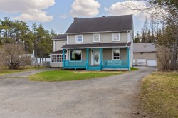 378 Route de la Jacques-Cartier  Sainte-Catherine-De-La-Jacques-Cartier, QC G3N 0W4