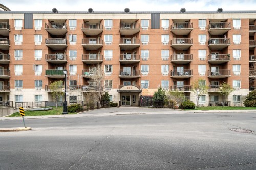 210-995 Boul. Jules-Poitras  Montréal (Saint-Laurent), QC H4N 3M2