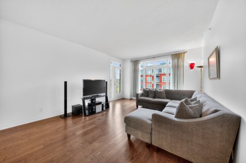 Salon - 305-2435 Rue Des Nations, Montréal (Saint-Laurent), QC - Indoor Photo Showing Living Room