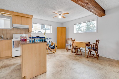 Salle à manger - 37  - 37B Av. St-Denis, Saint-Sauveur, QC - Indoor Photo Showing Kitchen