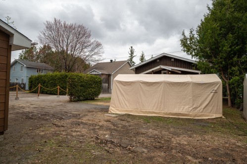 Stationnement - 37  - 37B Av. St-Denis, Saint-Sauveur, QC - Outdoor