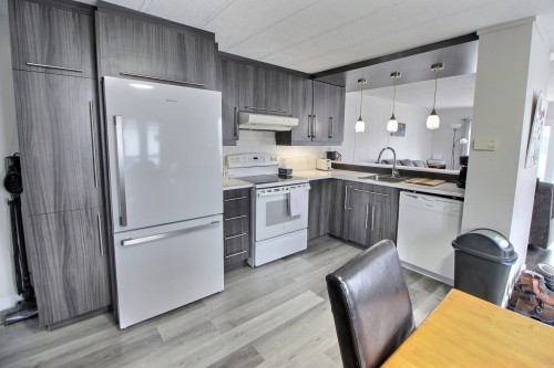 Kitchen - 280 Av. Douay, Amos, QC - Indoor Photo Showing Kitchen