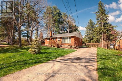 20 ELMER AVENUE  Petawawa, ON K8H 2M2