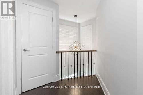 20 Westminster Circle, Barrie, ON - Indoor Photo Showing Other Room
