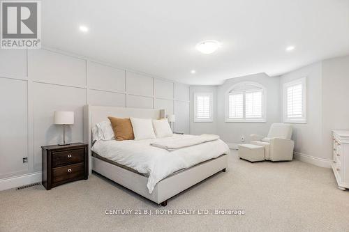 20 Westminster Circle, Barrie, ON - Indoor Photo Showing Bedroom