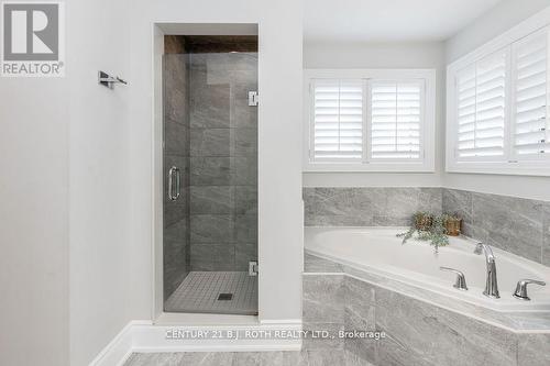 20 Westminster Circle, Barrie, ON - Indoor Photo Showing Bathroom