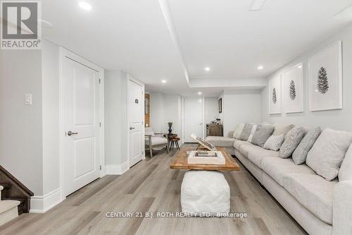 20 Westminster Circle, Barrie, ON - Indoor Photo Showing Other Room