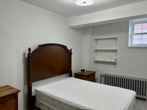 Bedroom - 4854A Av. Isabella, Montréal (Côte-Des-Neiges/Notre-Dame-De-Grâce), QC - Indoor Photo Showing Bedroom