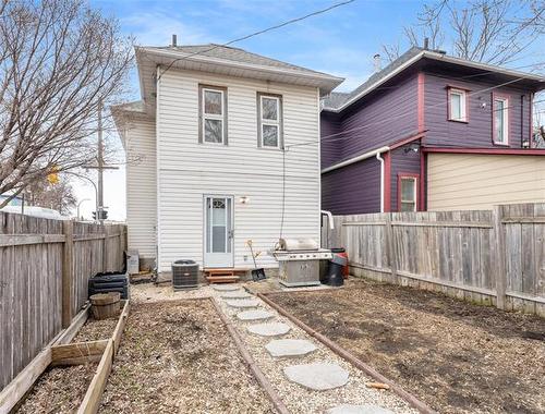 218 Austin St, Winnipeg, MB 