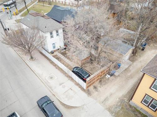 218 Austin St, Winnipeg, MB 