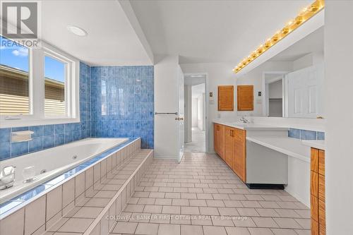 1841 Thistleleaf Crescent, Ottawa, ON - Indoor Photo Showing Bathroom