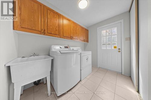 1841 Thistleleaf Crescent, Ottawa, ON - Indoor Photo Showing Laundry Room
