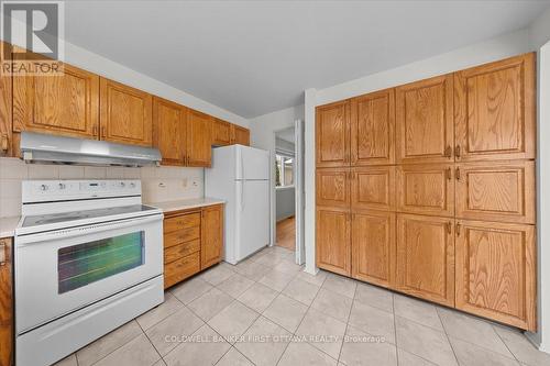 1841 Thistleleaf Crescent, Ottawa, ON - Indoor Photo Showing Kitchen