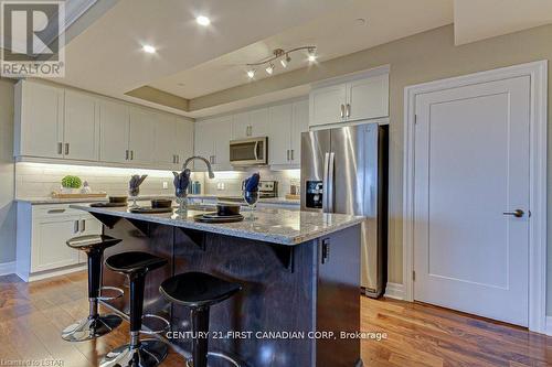 709 - 505 Talbot Street, London East (East F), ON - Indoor Photo Showing Kitchen With Double Sink With Upgraded Kitchen