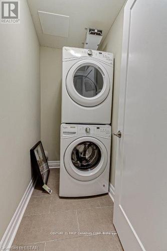 709 - 505 Talbot Street, London East (East F), ON - Indoor Photo Showing Laundry Room