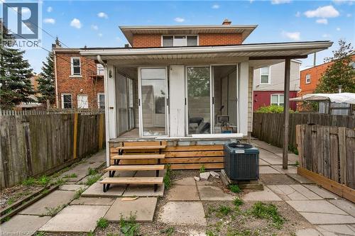 1385 Barton Street E, Hamilton, ON - Outdoor