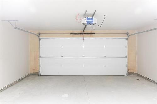 8 Woodridge Way, Brandon, MB 