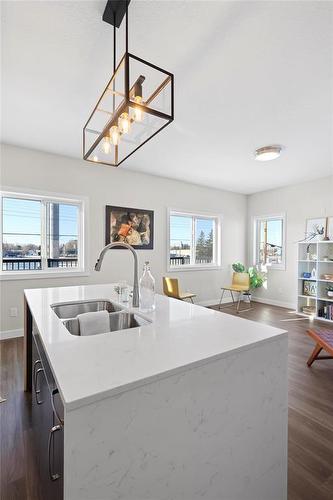 8 Woodridge Way, Brandon, MB 