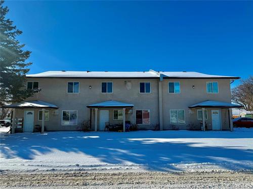 806 5th Street  Brandon, MB R7A 3L6