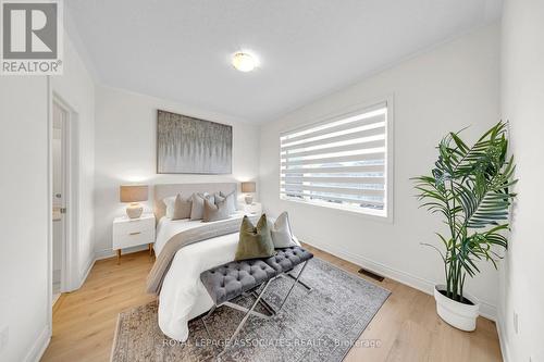 2215 Beckman Crescent, Oshawa, ON 