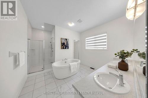 2215 Beckman Crescent, Oshawa, ON 