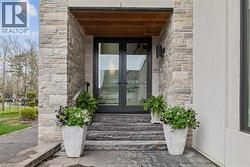 10 MAPLE GROVE Drive Unit# 30  Oakville, ON L6J 0E1
